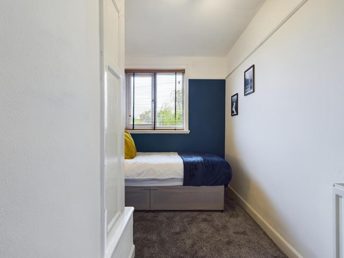 Apartment In Greater *