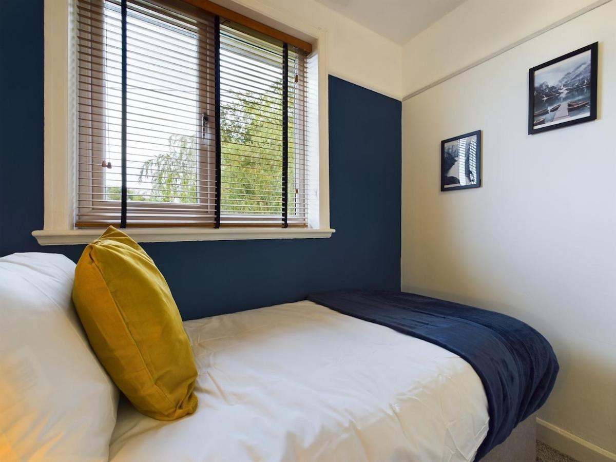 Apartment In Greater