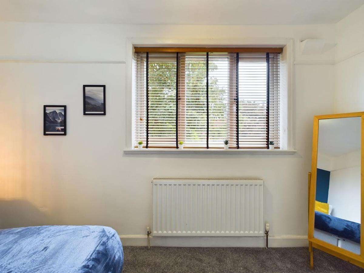 Apartment In Greater
